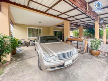 *****บ้านเดี่ยวมือสองย่านนครปฐม ม.อาภากร3 ศาลายา-บางภาษี เนื้อที่กว้างขวางมากถึงเกือบ 84 ตร.ว. ฟังก์ชันจัดเต็มถึง 5 ห้องนอน 4 ห้องน้ำ 2 ที่จอดรถ บ้านหลังใหญ่ ทำเลแห่งการเดินทาง เชื่อมต่อถ.พุทธมณฑล สาย4, ถ.บรมราชชนนี, ถ.กาญจนาภิเษก ใกล้ม.มหิดล, ทางด่วน "ศรีรัช" ราคาคุ้ม!